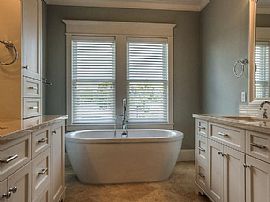   $3,200/mo3 Bd3.5 Ba2,128 Sqft  635 W 17th St, Houston, Tx 770 in Houston, TX (Photo 10 of 12)