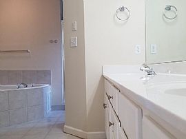   $2,500/mo4 Bd2.5 Ba2,310 Sqft  540 Martin St Se, Atlanta, Ga  in Atlanta, GA (Photo 11 of 12)