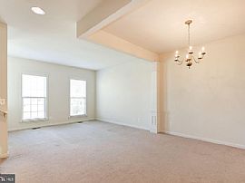 5373 Crimson Sky Ct, Centreville, Va  in Centreville, VA (Photo 7 of 12)