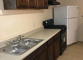 4 Bedroom in Houston, TX (Photo 2 of 6)