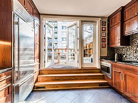 A Contemporary Home in a Wonderful Location in Washington, DC (Photo 2 of 8)