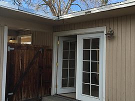   $2,000/mo3 Bd2 Ba1,188 Sqft  1430 S Clermont St, Denver, Co 8 in Denver, CO (Photo 8 of 12)