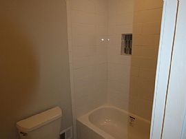   $3,500/mo4 Bd2.5 Ba1,850 Sqft  1114 Waynewood Blvd, Alexandri in Alexandria, VA (Photo 11 of 12)