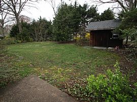   $3,500/mo4 Bd2.5 Ba1,850 Sqft  1114 Waynewood Blvd, Alexandri in Alexandria, VA (Photo 5 of 12)