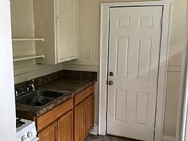   $1000mo1 Bd1 Ba550 Sqft  1705 Fontainebleau Cres Apt 4, Norfo in Norfolk, VA