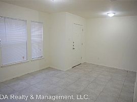  $1,595/mo3 Bd2.5 Ba2,279 Sqft  1305 Sheltie Ln, Round Rock, T in Round Rock, TX (Photo 11 of 12)