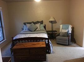 Townhouse For Rent  in Austin, TX (Photo 9 of 12)