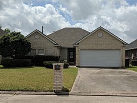 Comfortable 4 Bedroom Home  in Beaumont, TX