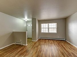 1885 Terry St Apt 13, Longmont, Co  in Longmont, CO (Photo 2 of 11)