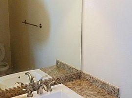 Beautiful Large 2 Bedroom Townhouse   in Redondo Beach, CA (Photo 5 of 9)