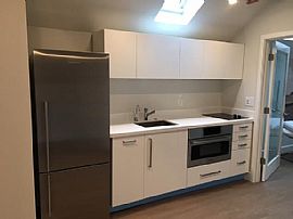   $1,500/mo1 Bd1 Ba700 Sqft  104 Belvedere Dr, Mill Valley, Ca  in Mill Valley, CA (Photo 4 of 12)