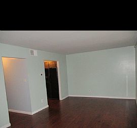  128 King George Ct, Jacksonville, Nc  3bd ,2.5bath  in Jacksonville, NC (Photo 5 of 6)