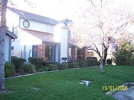 Rare upscale, amenity-rich Hampton Villa in Roseville, CA (Photo 3 of 3)