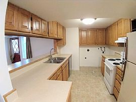 386 N 800 E, Bountiful, Ut  in Bountiful, UT (Photo 4 of 12)