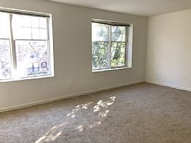 Great Location! 1 Bedroom in Dupont Circle! in Washington, DC (Photo 3 of 12)