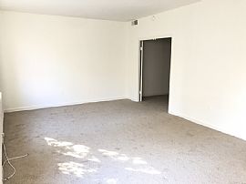 Great Location! 1 Bedroom in Dupont Circle! in Washington, DC (Photo 5 of 12)