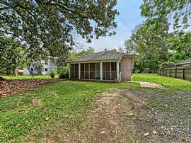 Lovely 2 Bedroom Home in Baton Rouge, LA (Photo 2 of 8)