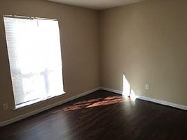   $1,250/mo3 Bd2 Ba1,729 Sqft  2047 Plantation Pkwy, Moody, Al  in Moody, AL (Photo 9 of 12)