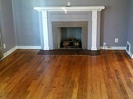 A 3 Bedroom with 1 Baths in Detroit, MI (Photo 5 of 9)