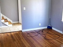 A 3 Bedroom with 1 Baths in Detroit, MI (Photo 6 of 9)