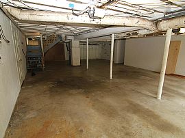 994 Oak Grove Rd, Birmingham, Al 35209 in Birmingham, AL (Photo 8 of 10)