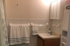 Althrough Hardwood Flooor Apartment For Rent. in New York, NY