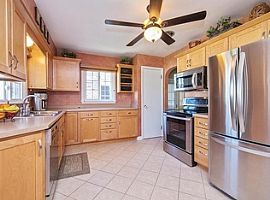 5646 N Lydell Ave, Whitefish Bay, Wi 53217 in Whitefish Bay, WI (Photo 2 of 2)