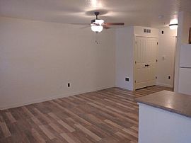        $1,025/mo1 Bd1 Ba640 Sqft  5006 Nicholson Rd, Vancouver, in Vancouver, WA (Photo 3 of 9)