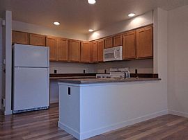        $1,025/mo1 Bd1 Ba640 Sqft  5006 Nicholson Rd, Vancouver, in Vancouver, WA (Photo 7 of 9)