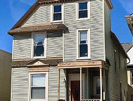 1519 N Farwell Ave, Milwaukee, Wi 53202 in Milwaukee, WI