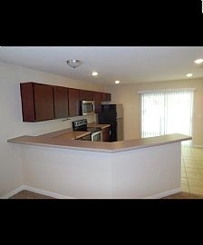 Charming 3 Bedroom 2 Bathroom in Crestview, FL (Photo 6 of 12)