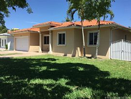 3 Beds 3.5 Baths in Miami Springs, FL (Photo 6 of 12)