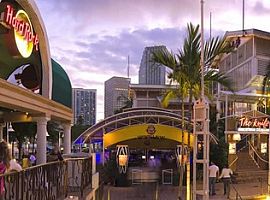 3 Beds 3.5 Baths For Rent in Miami, FL (Photo 2 of 4)