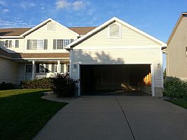 1609 Glacier Hill Dr, Madison, Wi 53704 in Madison, WI (Photo 2 of 7)