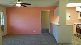        $2,200/mo2 Bd2 Ba810 Sqft  287 Mananai Pl # 48u, Honolul in Honolulu, HI (Photo 11 of 12)