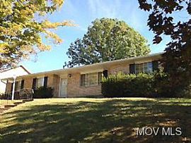 9 Lynwood Heights Dr Vienna, Wv 26105 in Vienna, WV