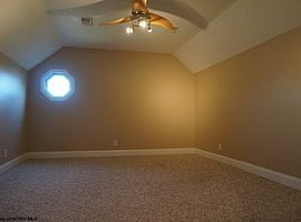 18 Turtle Creek Dr, Morgantown, Wv 26508 in Morgantown, WV (Photo 4 of 5)