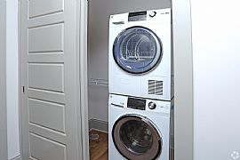 $1,600/mo1 Bd1 Ba742 Sqft 10 E Grand River Ave # 304, Detroit,  in Detroit, MI (Photo 5 of 9)