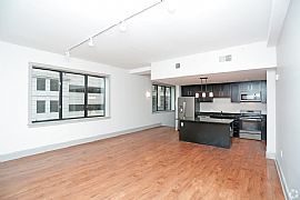 $1,600/mo1 Bd1 Ba742 Sqft 10 E Grand River Ave # 304, Detroit,  in Detroit, MI (Photo 6 of 9)