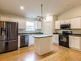 Charming House For Rent in Crestview, FL (Photo 7 of 7)