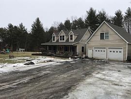 986 Bay Rd, Amherst, Ma  in Amherst, MA