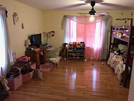 986 Bay Rd, Amherst, Ma  in Amherst, MA (Photo 6 of 8)