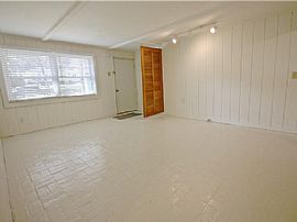 200 Hillside Ln, Mobile, Al 36608 in Mobile, AL (Photo 3 of 11)