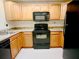 200 Hillside Ln, Mobile, Al 36608 in Mobile, AL (Photo 4 of 11)