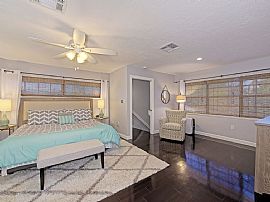 This Newly Remodeled Four Bedroom Home Sits in a Peaceful Neigh in Sarasota, FL (Photo 11 of 12)