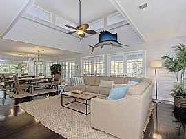 This Newly Remodeled Four Bedroom Home Sits in a Peaceful Neigh in Sarasota, FL (Photo 5 of 12)