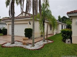1495 Nw 208th Ter, Pembroke Pines, Fl 33029 in Pembroke Pines, FL