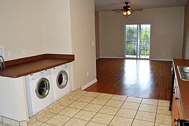 $1,000/mo2 Bd1.5 Ba-- Sqft 2243 Mckees Rocks Rd # 1, Mc Kees Ro in McKees Rocks, PA (Photo 7 of 12)