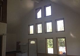 3 Bed 1 Bath in North Pole, AK (Photo 6 of 9)