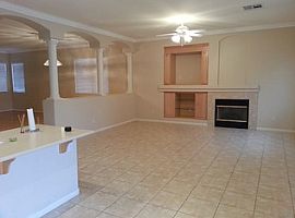 331 Quiet Harbor Dr, Henderson, Nv 89052 in Henderson, NV (Photo 2 of 5)